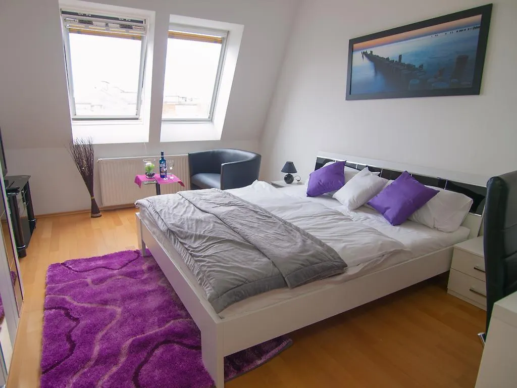 Amici Apartments Prater Contactless Check-In contacts